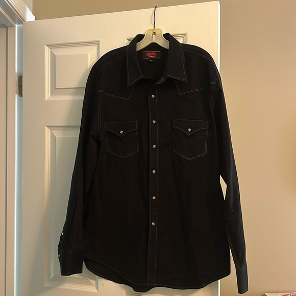 Men’s XL Rock & Toll Hall of Fame snap down - barely worn - Picture 1 of 3
